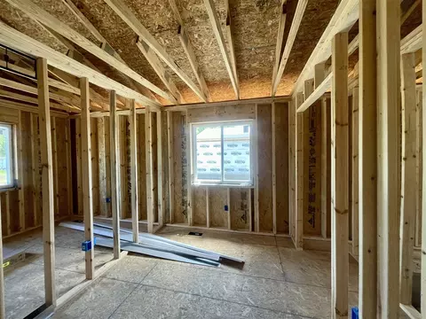 Bedroom - 751 Tomlinson, Jackson, MI 49203 photo 2 of 2