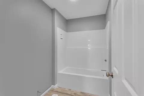 Entry Way - 751 Tomlinson, Jackson, MI 49203 photo 7 of 7