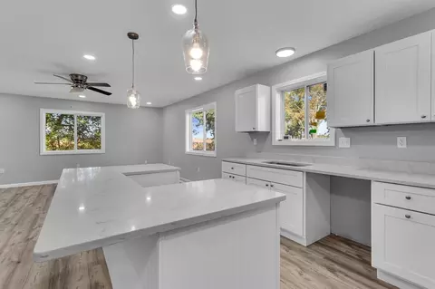 Kitchen - 751 Tomlinson, Jackson, MI 49203 photo 2 of 2