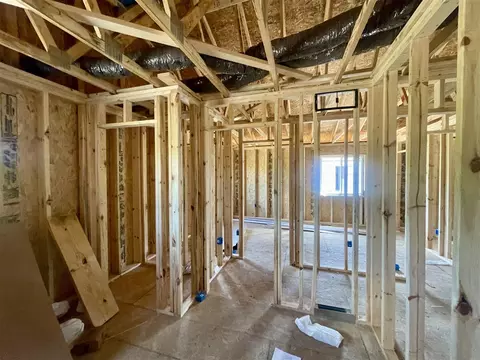Entry Way - 751 Tomlinson, Jackson, MI 49203 photo 4 of 7
