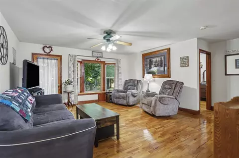 Living - 13720 N N Dr, Tekonsha, MI 49092 photo 1 of 2