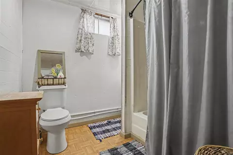 Bath - 13720 N N Dr, Tekonsha, MI 49092 photo 2 of 2