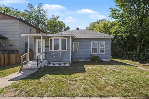 1010 Kalamazoo, South Haven, MI 49090