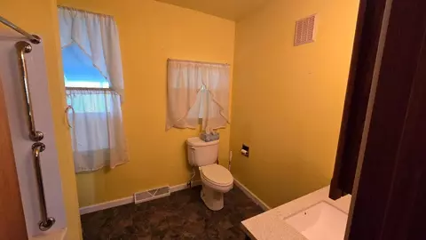 Bath - 8407 E Michigan, Jackson, MI 49201 photo 2 of 2