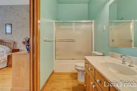 Bath - 6421 Durham, Whitehall, MI 49461 photo 1 of 6