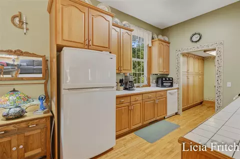 Kitchen - 6421 Durham, Whitehall, MI 49461 photo 4 of 7