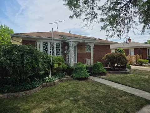 695 9th, Wyandotte, MI 48192