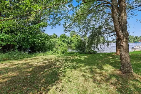 E Shore, Stanton, MI 48888 photo 3