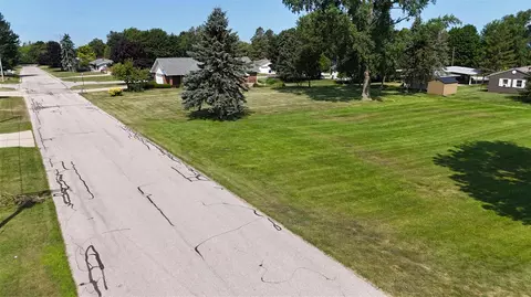 Browning, Manistee, MI 49660 photo 6