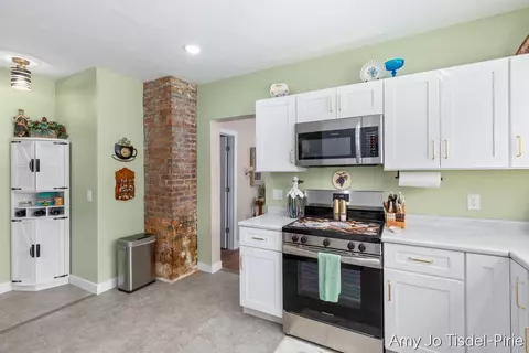 Kitchen - 1096 E James, White Cloud, MI 49349 photo 3 of 3