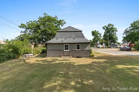 Exterior - 1096 E James, White Cloud, MI 49349 photo 6 of 9