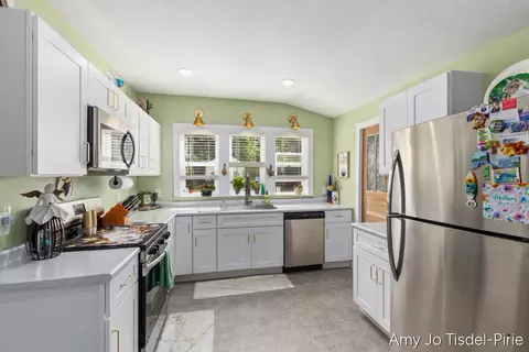 Kitchen - 1096 E James, White Cloud, MI 49349 photo 1 of 3