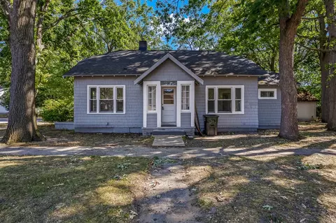 689 E Larch, Muskegon, MI 49442