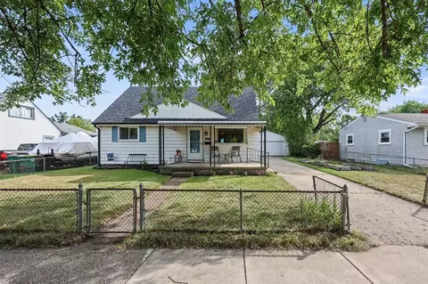 1304 Hunter, Ypsilanti, MI 48198