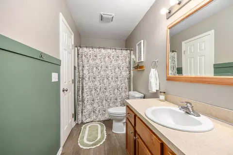 Bath - 3835 Hare, Dorr, MI 49323 photo 2 of 3
