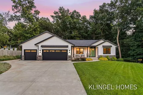 3946 Easthill, Norton Shores, MI 49441