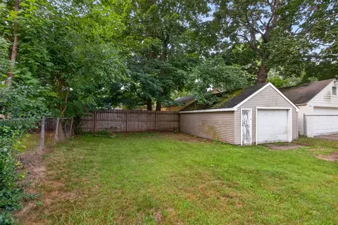 Exterior - 821 Grant, Jackson, MI 49203 photo 1 of 3