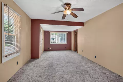 Living - 821 Grant, Jackson, MI 49203 photo 1 of 5