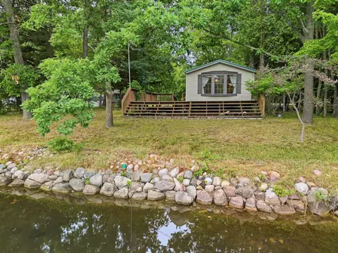 1046 Vallado, Lake Isabella, MI 48893