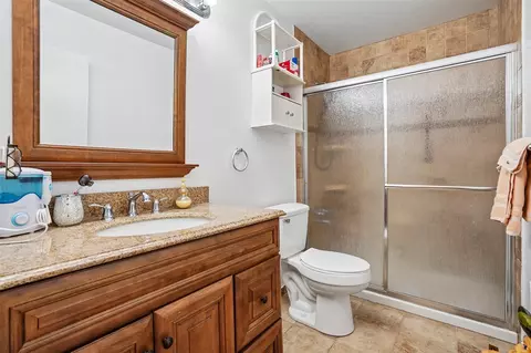 Bath - 2994 Roundtree, Troy, MI 48083 photo 1 of 1