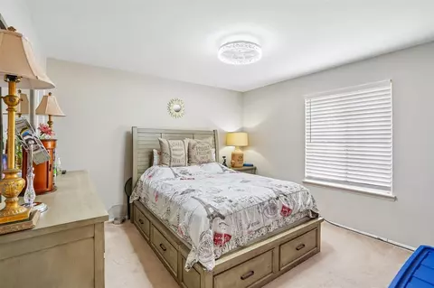 Bedroom - 2994 Roundtree, Troy, MI 48083 photo 4 of 6
