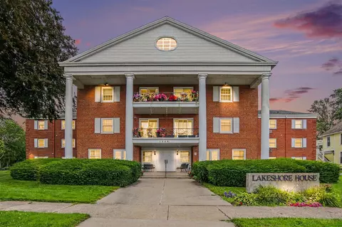 1249 Lakeshore #315, Muskegon, MI 49441