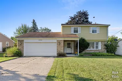 5434 Edgelawn, Kentwood, MI 49508