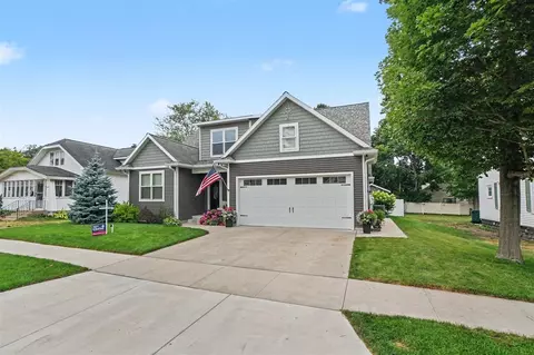 223 Prospect, Spring Lake, MI 49456
