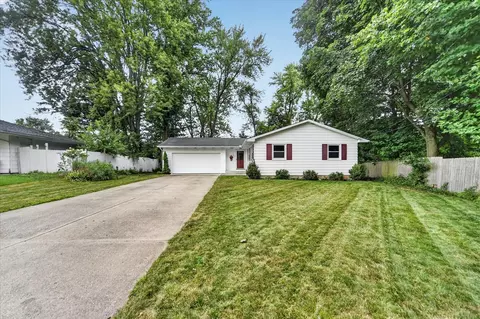 Exterior - 812 Forest, Marshall, MI 49068 photo 4 of 11