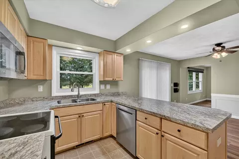 Kitchen - 812 Forest, Marshall, MI 49068 photo 2 of 4