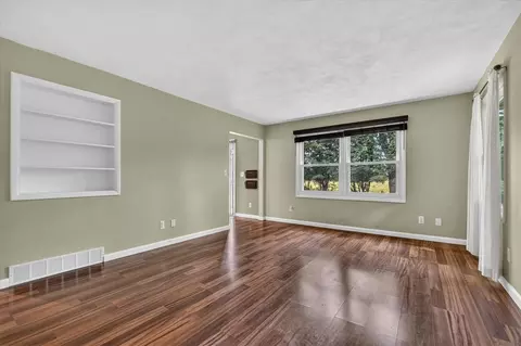 Living - 812 Forest, Marshall, MI 49068 photo 3 of 3