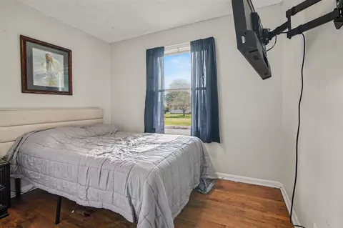 Bedroom - 2637 Lucerne, Jackson, MI 49201 photo 3 of 4