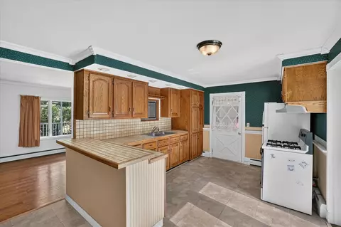 Kitchen - 10290 N 16th, Plainwell, MI 49080 photo 1 of 4