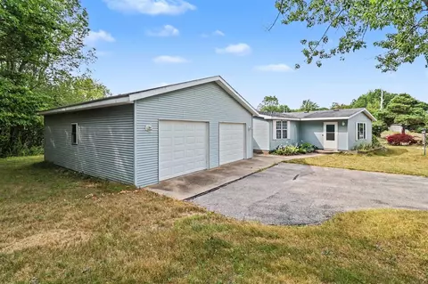 Exterior - 6809 W Deer, Mears, MI 49436 photo 4 of 12