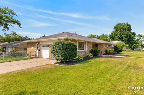 2741 Plainfield, Grand Rapids, MI 49505