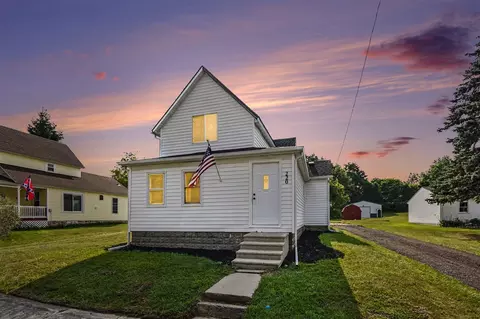 220 Larkin, Middleville, MI 49333