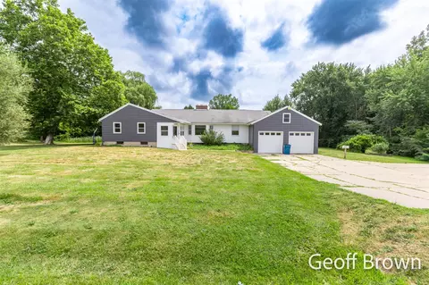 16490 8th, Marne, MI 49435 photo 4