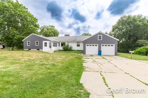 16490 8th, Marne, MI 49435 photo 2
