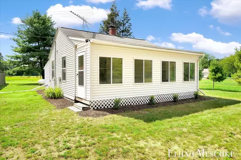 16217 130th, Nunica, MI 49448