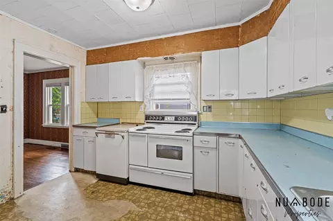 Kitchen - 128 Tower, Ionia, MI 48846 photo 3 of 4