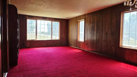 Living - 2151 E Coral, Edmore, MI 48829 photo 7 of 7