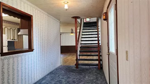 Entry Way - 2151 E Coral, Edmore, MI 48829 photo 2 of 4