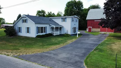 Exterior - 2151 E Coral, Edmore, MI 48829 photo 5 of 9