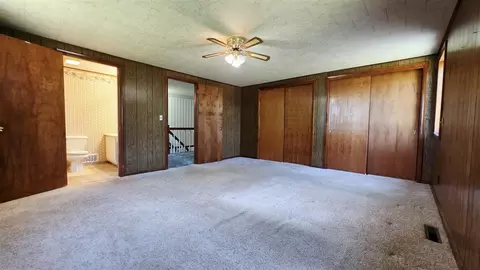 Bedroom - 2151 E Coral, Edmore, MI 48829 photo 2 of 7