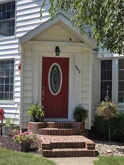 Exterior - 642 Maple, Colon, MI 49040 photo 3 of 9