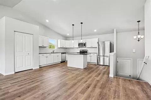 Entry Way - 51997 Pulver, Three Rivers, MI 49093 photo 1 of 2