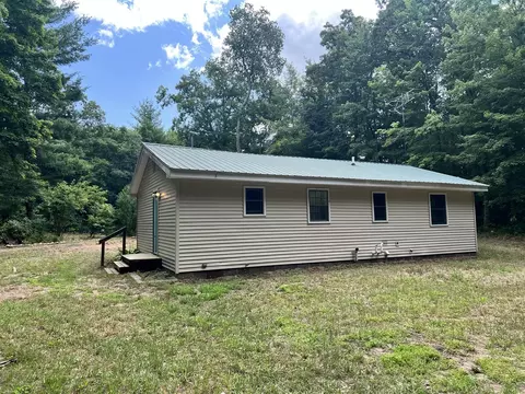 Exterior - 6581 S S Pne, Newaygo, MI 49337 photo 3 of 8
