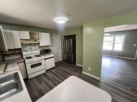 Kitchen - 6581 S S Pne, Newaygo, MI 49337 photo 2 of 2