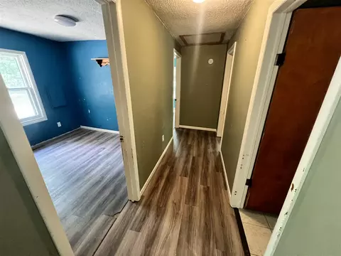 Entry Way - 6581 S S Pne, Newaygo, MI 49337 photo 1 of 2