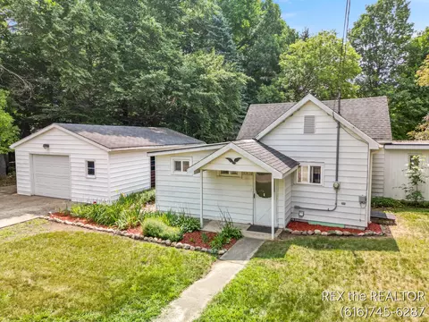 167 W W Brks, Newaygo, MI 49337